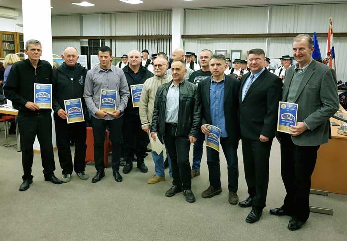 likovna 2018 01