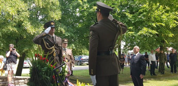 34489790 10213616245418990 6038876171687428096 n